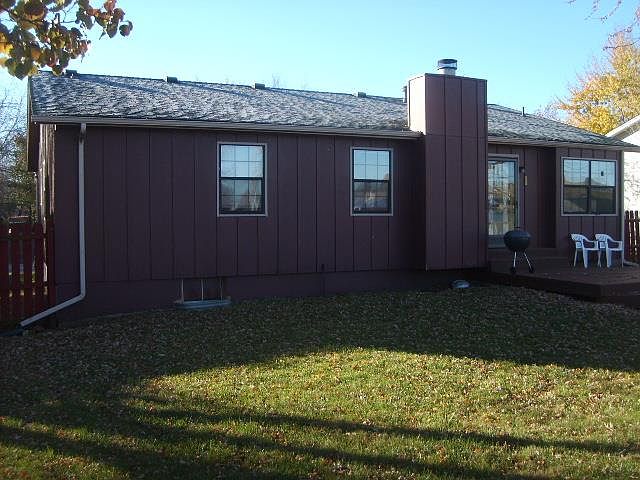 2nd image of 1504 E 151st Ter