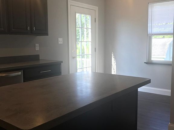 Breakfast nook & entrance from rear deck