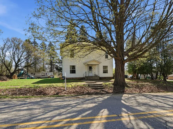 9389 Foster St, Fostoria, MI 48435