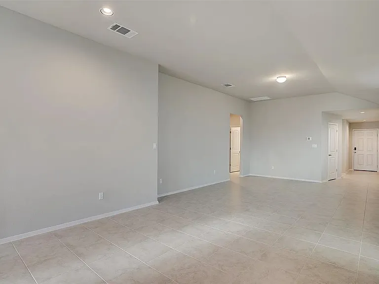 171 White Dunes Dr — Photo 6