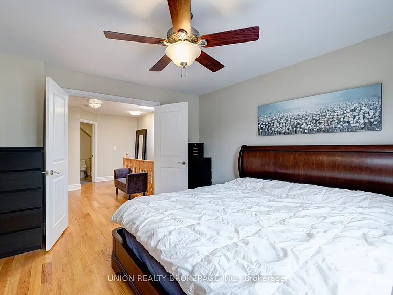 77 Logan Ave — Photo 18