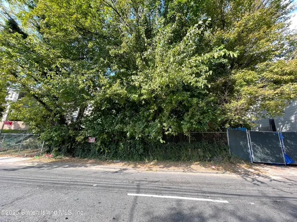 1040 Van Duzer St, Staten Island, NY 10304