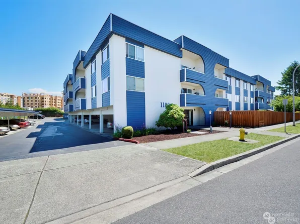 1100 Harrington Avenue NE #210, Renton, WA 98056