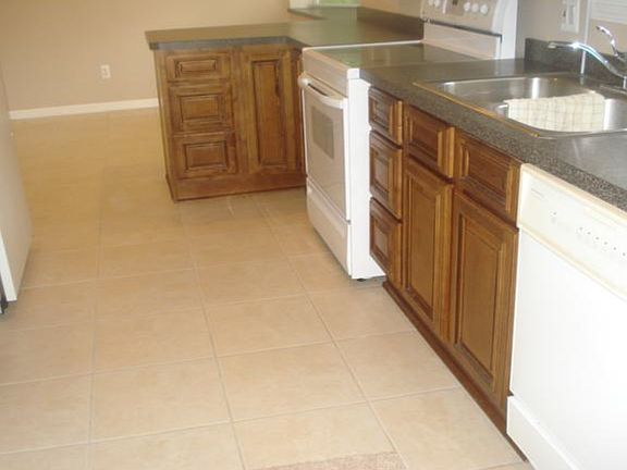 4th image of 9376 Leo Dr