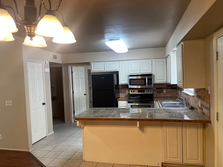 5500 Summit Ct #5515 — Photo 4