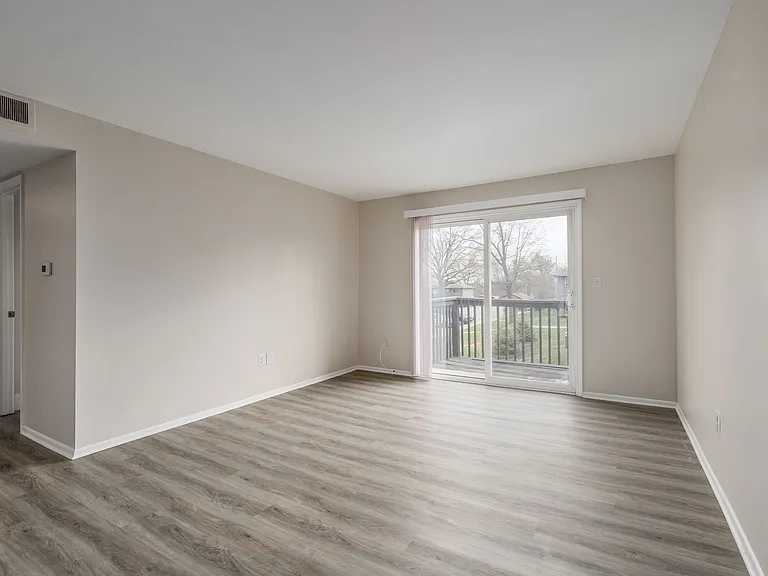 Parkville Place Apartments — Photo 8