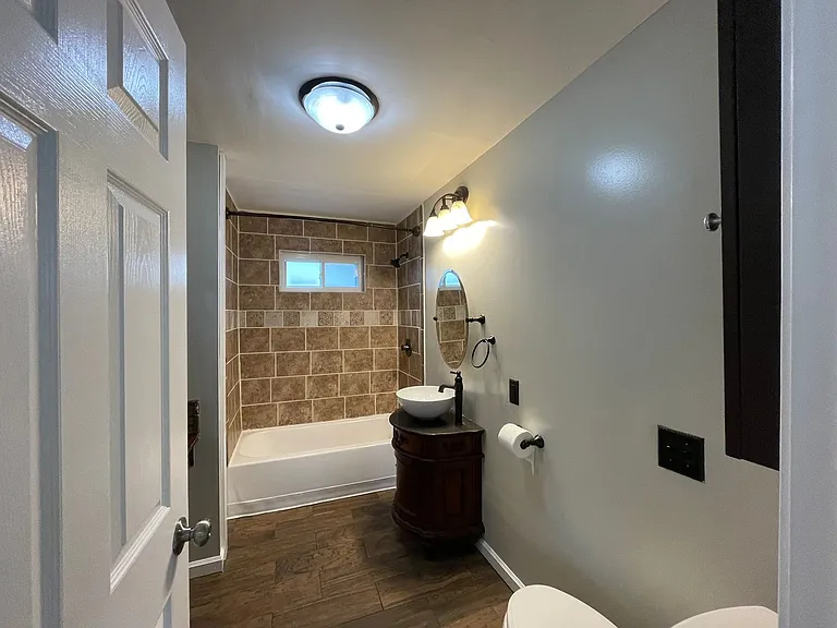 1869 Carter Ave #1 — Photo 8