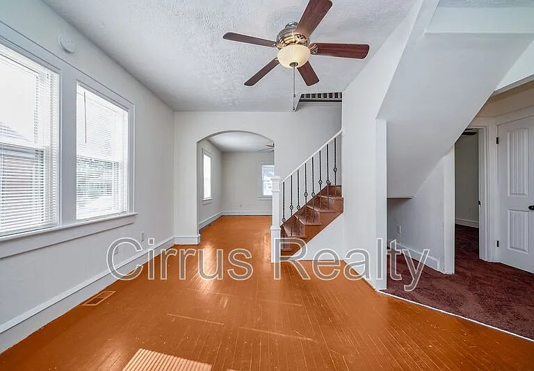 448 Chapel St — Photo 9