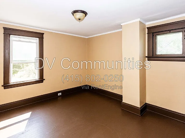 1148 E 176th St — Photo 45