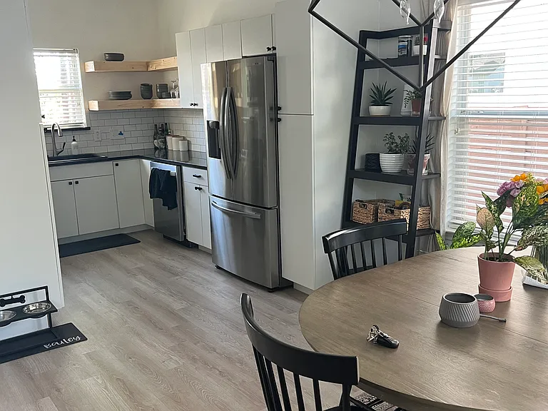 4807 Louis Ave — Photo 6
