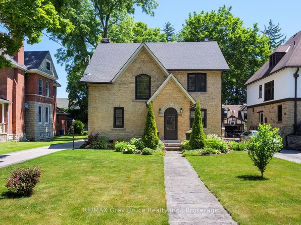 1075 4th Ave W, Owen Sound, ON N4K 4W1