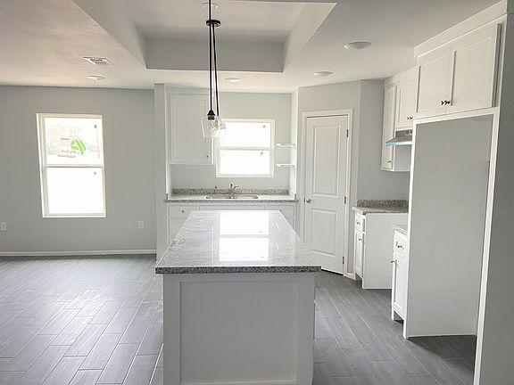 2nd image of 1405 Glasscock Ave APT B