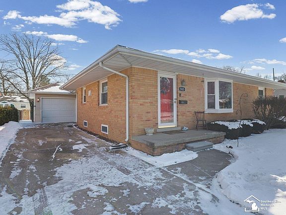 2nd image of 943 Western Ave