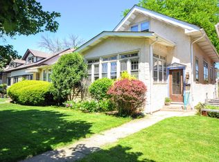 5230 W Dakin St, Chicago, IL 60641