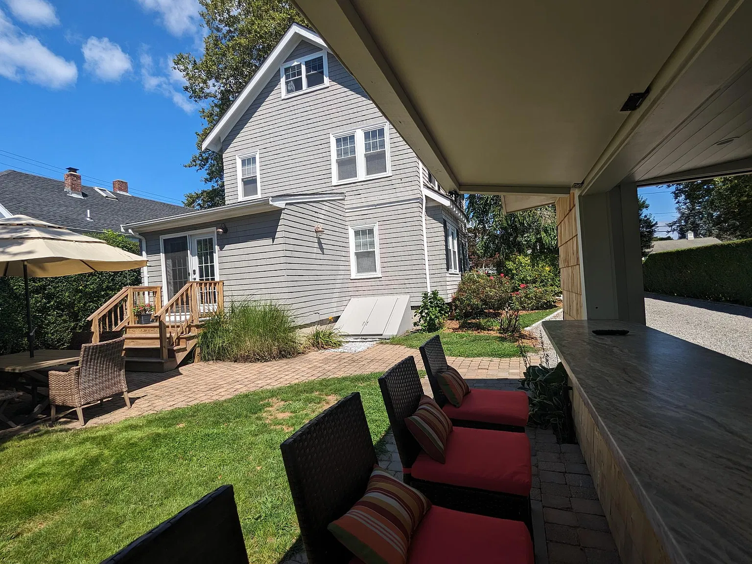 4 bed, 2238 sqft, $3,950 — Photo 1