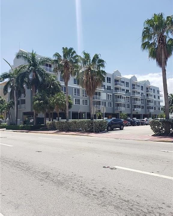 1st image of 2642 Collins Ave APT 412