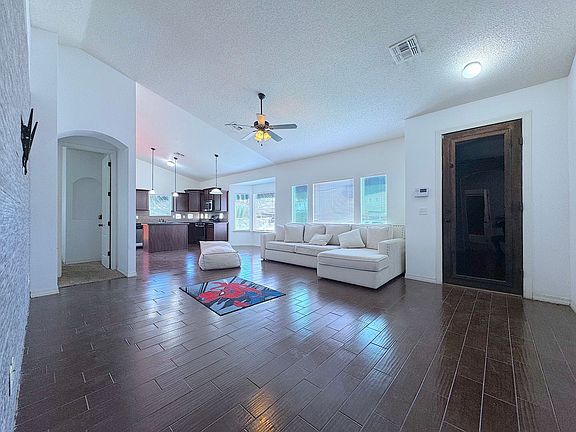 4th image of 3700 Loma Adriana Dr