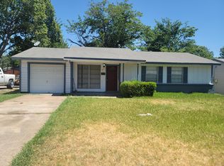 1915 Finley Rd, Irving, TX 75062