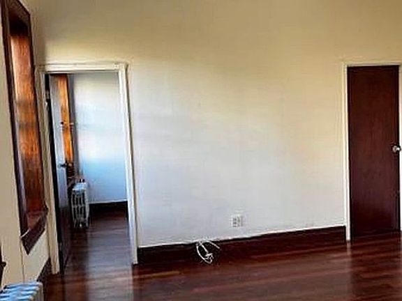 3rd image of 350 E 67th St APT 25