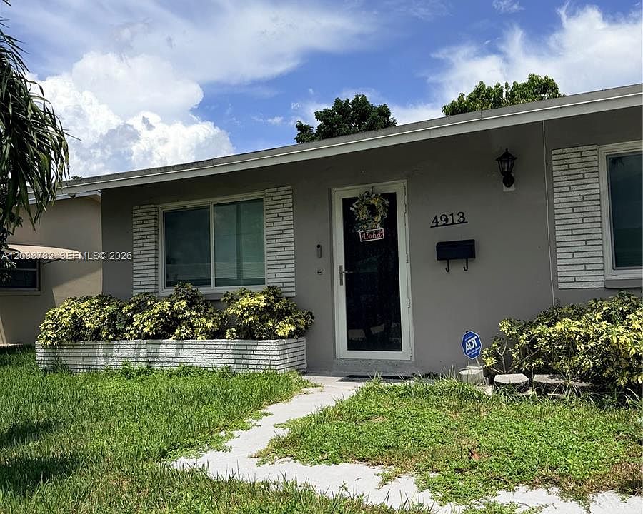 1st image of 4913 NW 52nd St