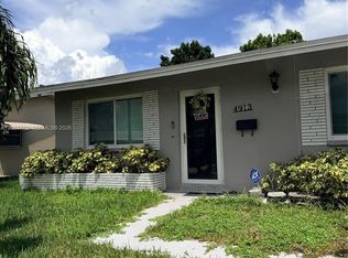 Mainlands Of Tamarac Lake, Tamarac, FL 33319