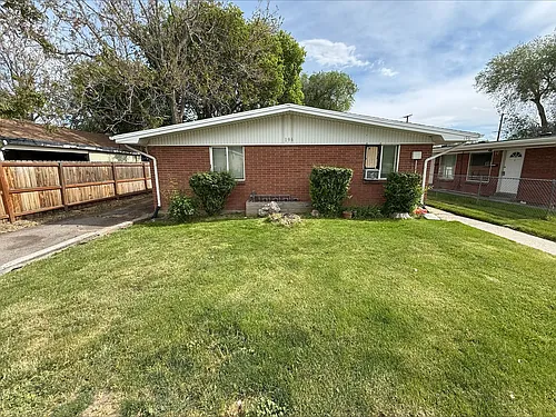 196 E Baird Ave Photo 1