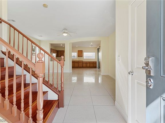 5th image of 84 Japonica Ave