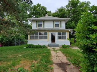 734 31st St, Des Moines, IA 50312