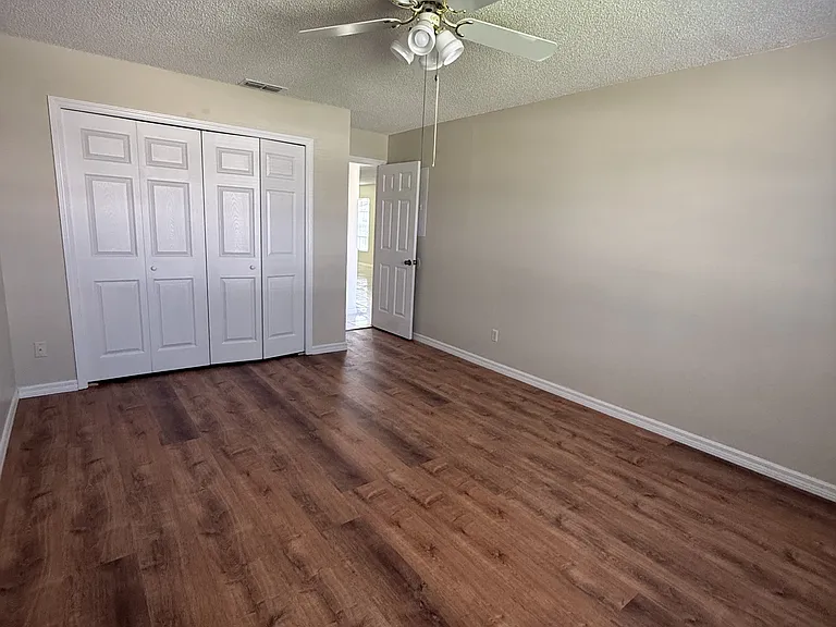 752 Lucaya Dr — Photo 13