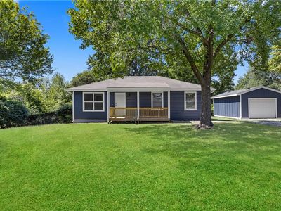 704 S Lacy Rd, Independence, MO, 64050