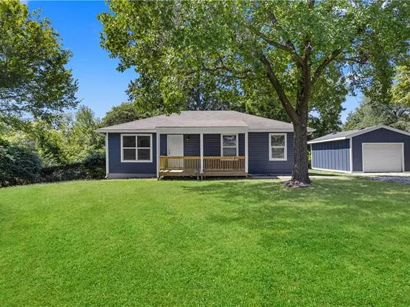 704 S Lacy Rd, Independence, MO 64050