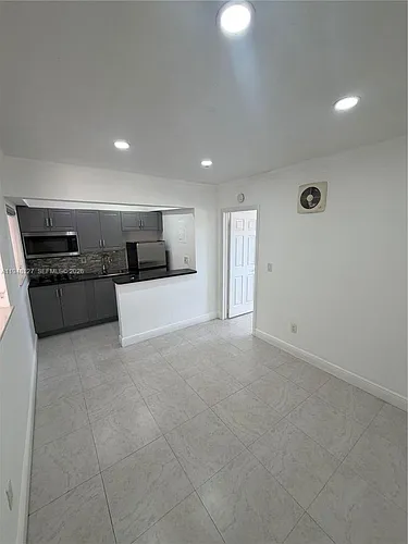 1014 Salzedo St #311 Photo 1