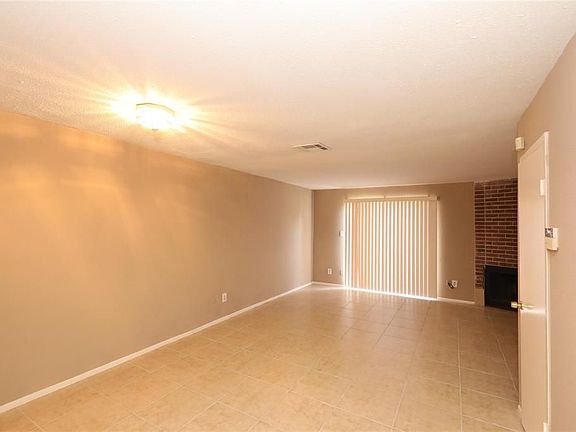 4th image of 8405 Wilcrest Dr APT 2410