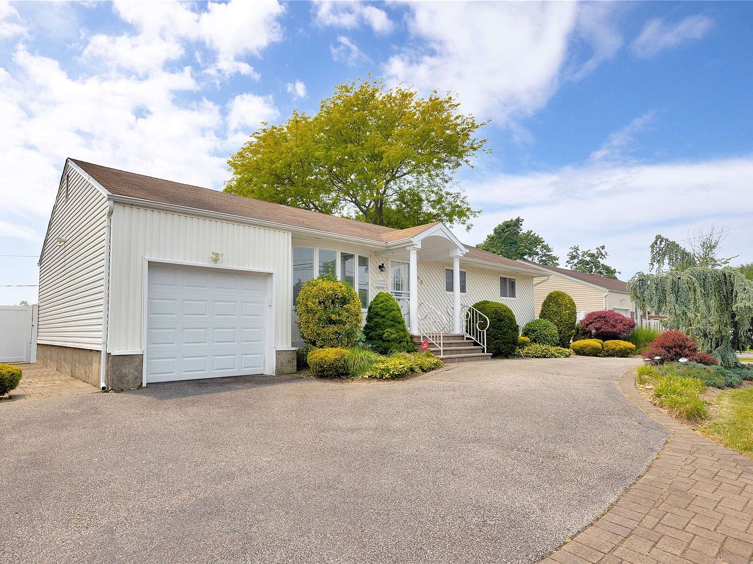 148 Haypath Road, Old Bethpage, NY 11804 Zillow