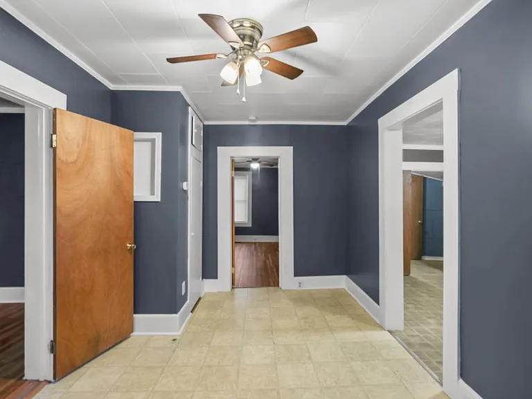 414 Cambridge St — Photo 15