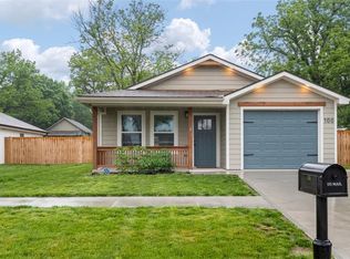 100 Walnut Ave, Osawatomie, KS 66064