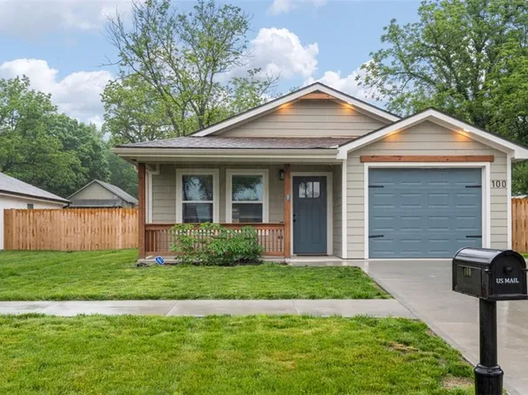 100 Walnut Ave, Osawatomie, KS 66064