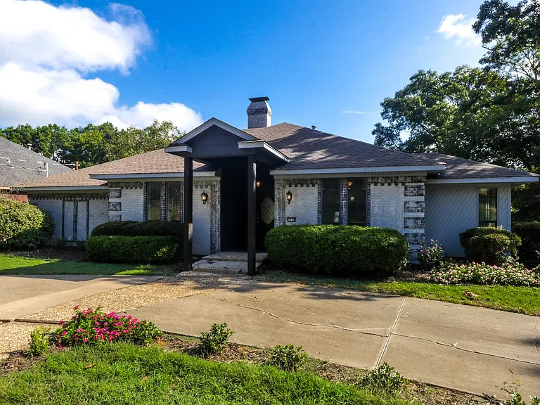 3726 Ben Hogan Dr — Photo 32