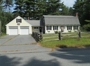 18 Randall Rd, Rochester, MA 02770