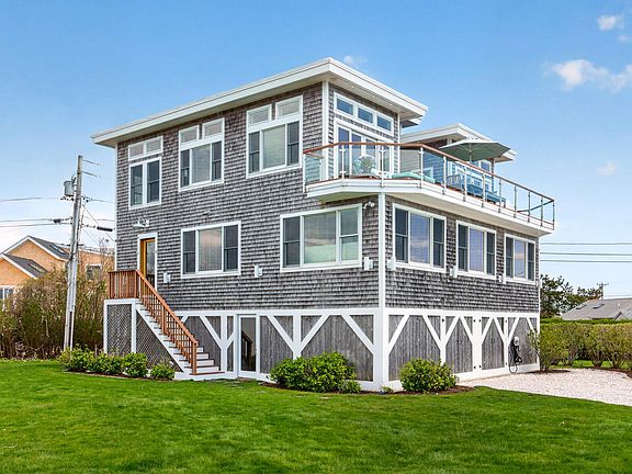2nd image of 19 Bywater Court