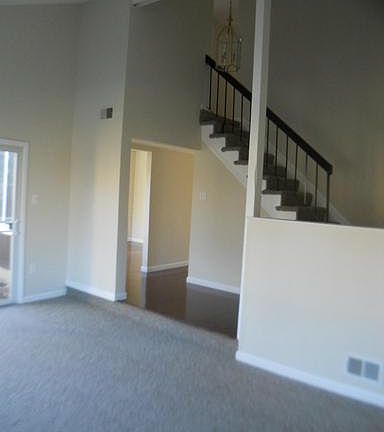 4th image of 9215 Crockett Pl
