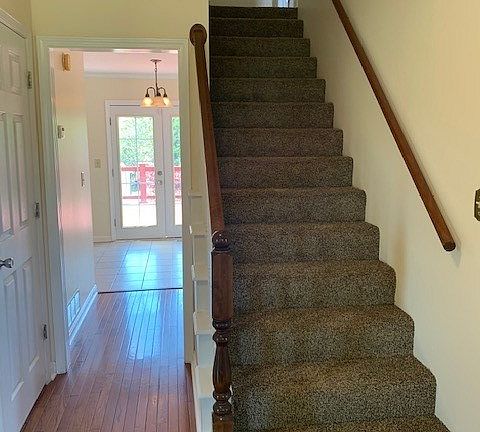 2nd image of 1909 Lakewood Dr