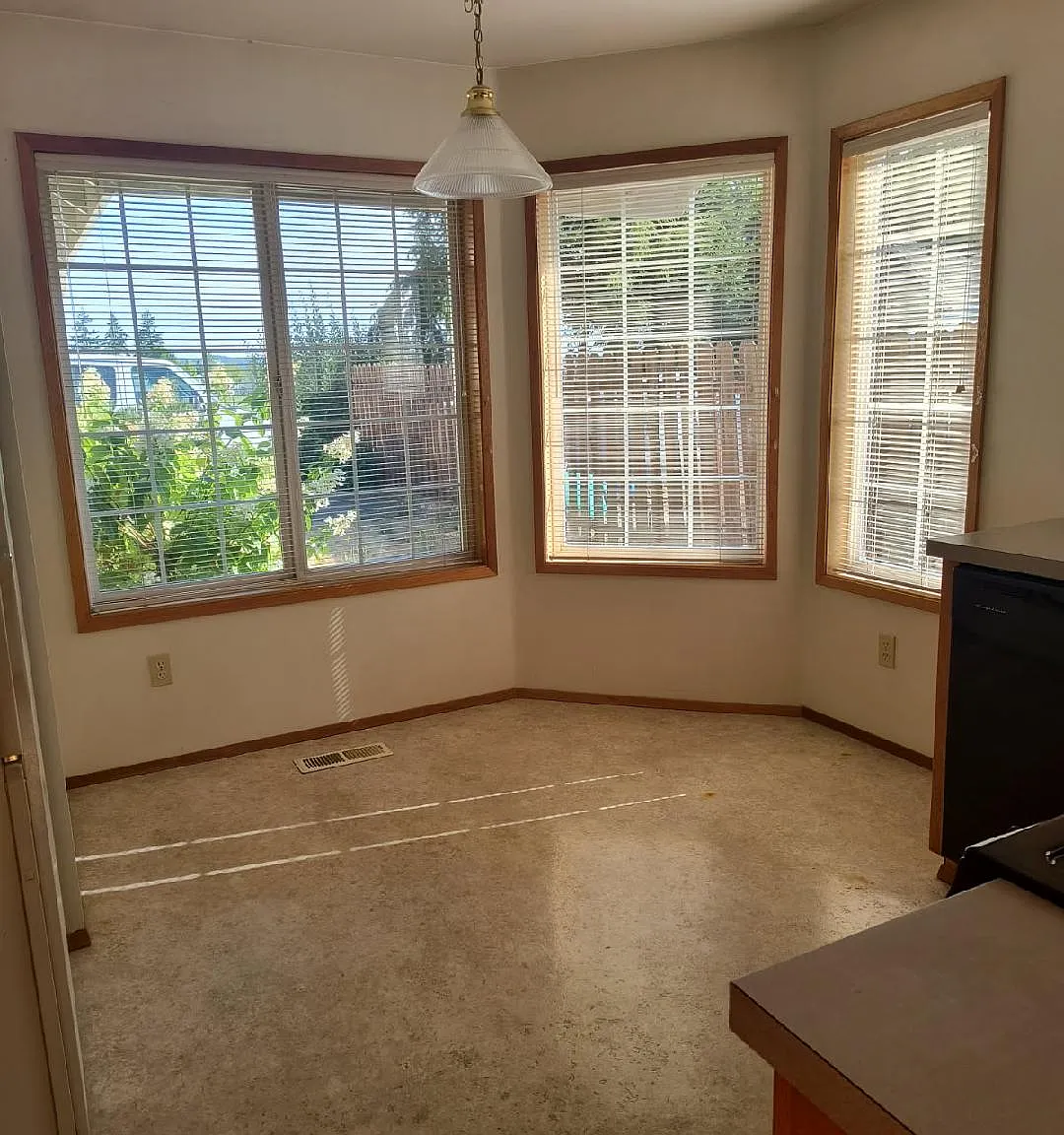 3 bed, 2.5 bath, 1911 sqft, $2,450 — Photo 4