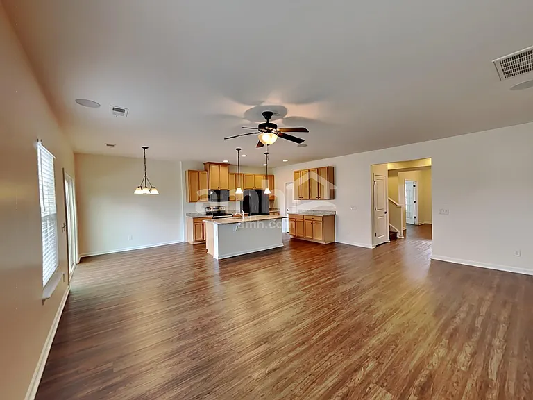 2215 Ambergate Dr — Photo 7
