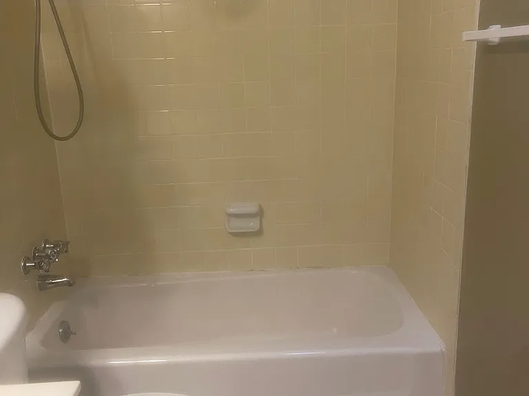 8413 Slant Oak Dr — Photo 15