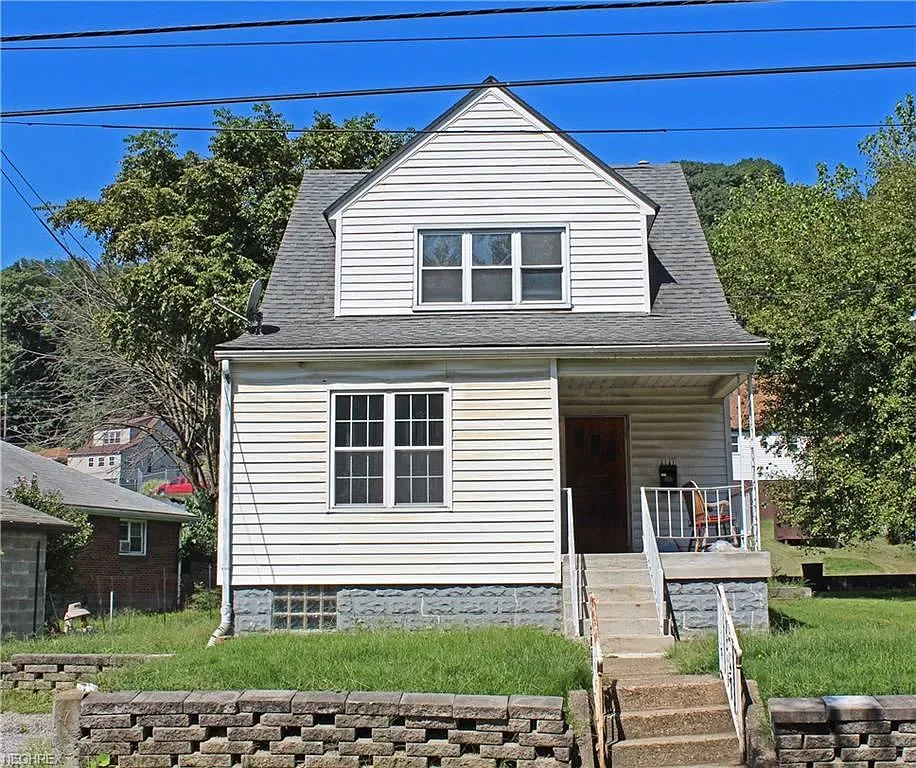 4141 Wells St photo 1