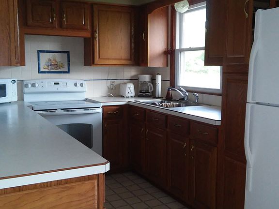 lots of counter space