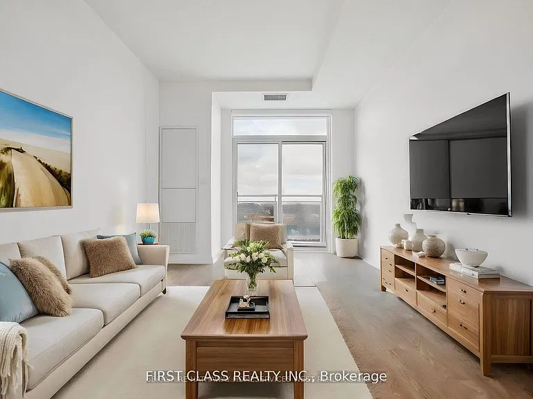 286 Main St #913 — Photo 4