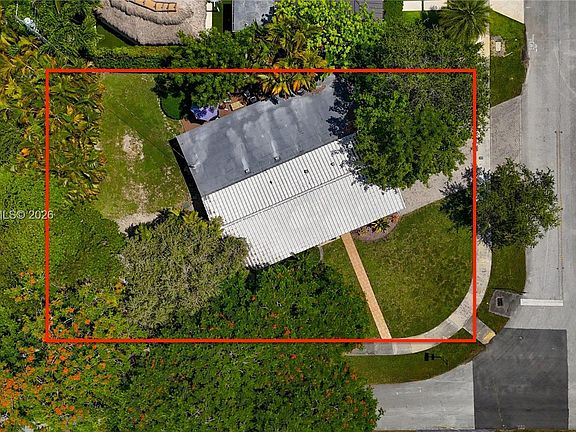 4th image of 6325 SW 84th St