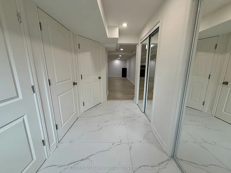 19 Northview Cres — Photo 44